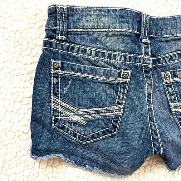 BKE Lowrise Stella V-Cut Stretch Slim Fit Hand Sanded Fray Denim Shorts Size 25 - Picture 6 of 15